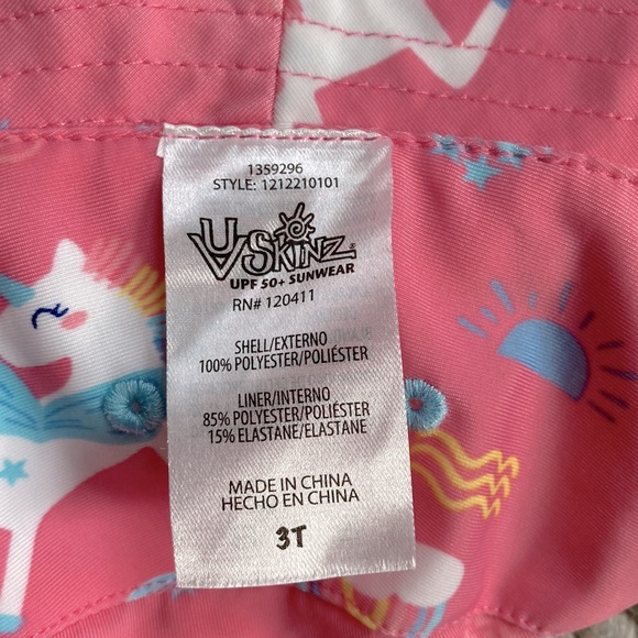 2 pc Skinz UV 50 unicorn rash guard and reversible bucket hat - Picture 6 of 9